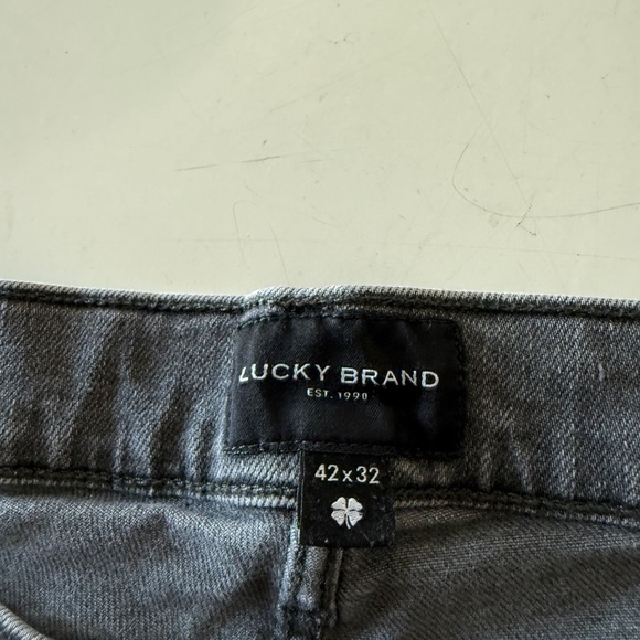 Lucky Brand 410 Athletic Straight Leg Charcoal Black Denim Jeans Mens 42 x 32 - Picture 5 of 12